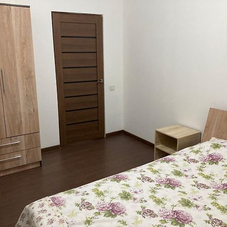 46,2 Karmysova Street Serviced Apartments Almatı Dış mekan fotoğraf
